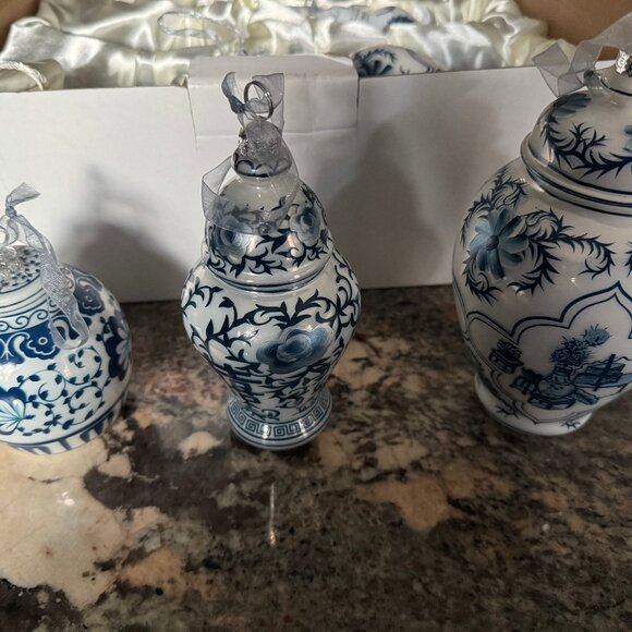 Frontgate ginger jar accent ornaments (12 total, 2 sets of 6) - Picture 11 of 11